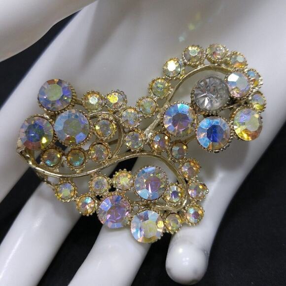 Vintage BSK Gold Aurora Borealis Rhinestone Floral Brooch 1950s Signed B.S.K. - Picture 4 of 9